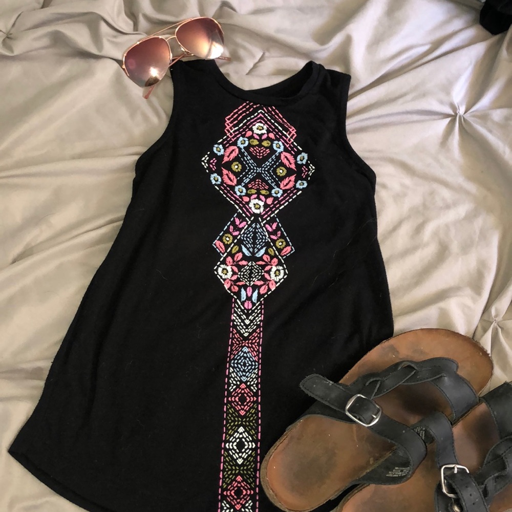 this is a cute decorative tank top!